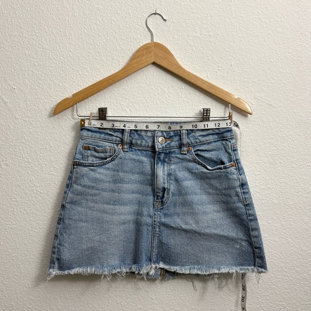 American Eagle AE 90’s High Rise Mini Skirt Stretch Jean Denim Light Wash size 2